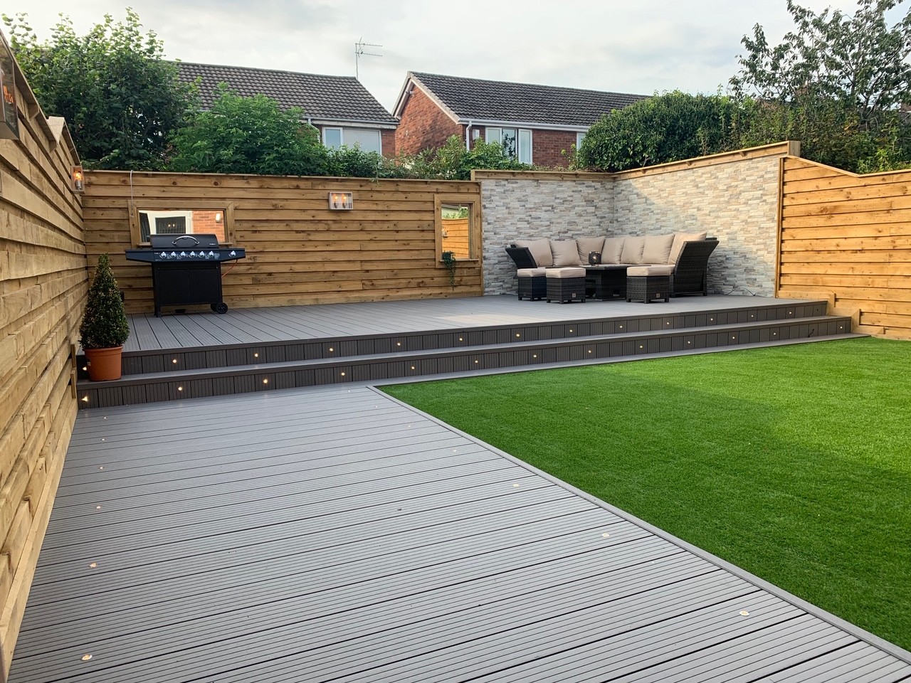 Ecoscape Deck 2 Step Grey