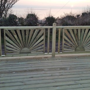 Cheshire Moulding Sunpanel Balustrade 2